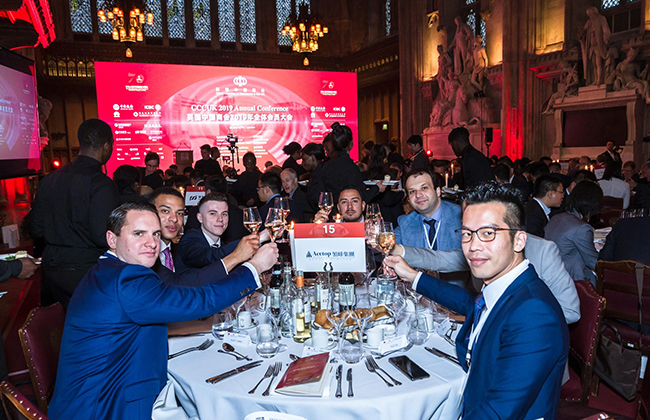 领峰成员预祝英国中国商会2019全体会员大会圆满举行