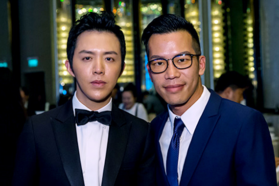 领峰代表祝贺世界著名钢琴家李云迪先生获得「十大杰出新香港青年」称号